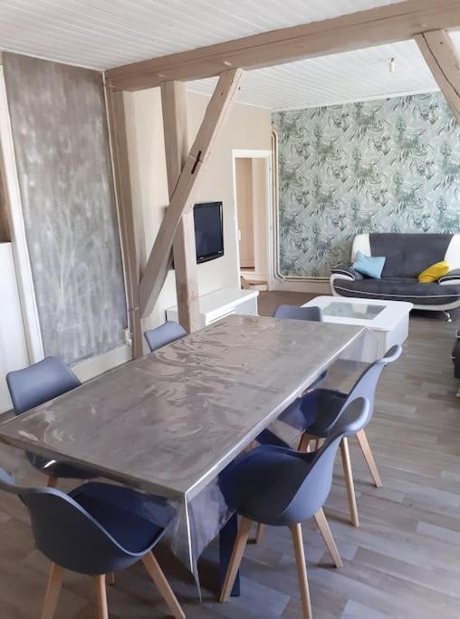 برين-لو-شاتو Super Logement En Plein Coeur De La Ville , Chez Tify المظهر الخارجي الصورة